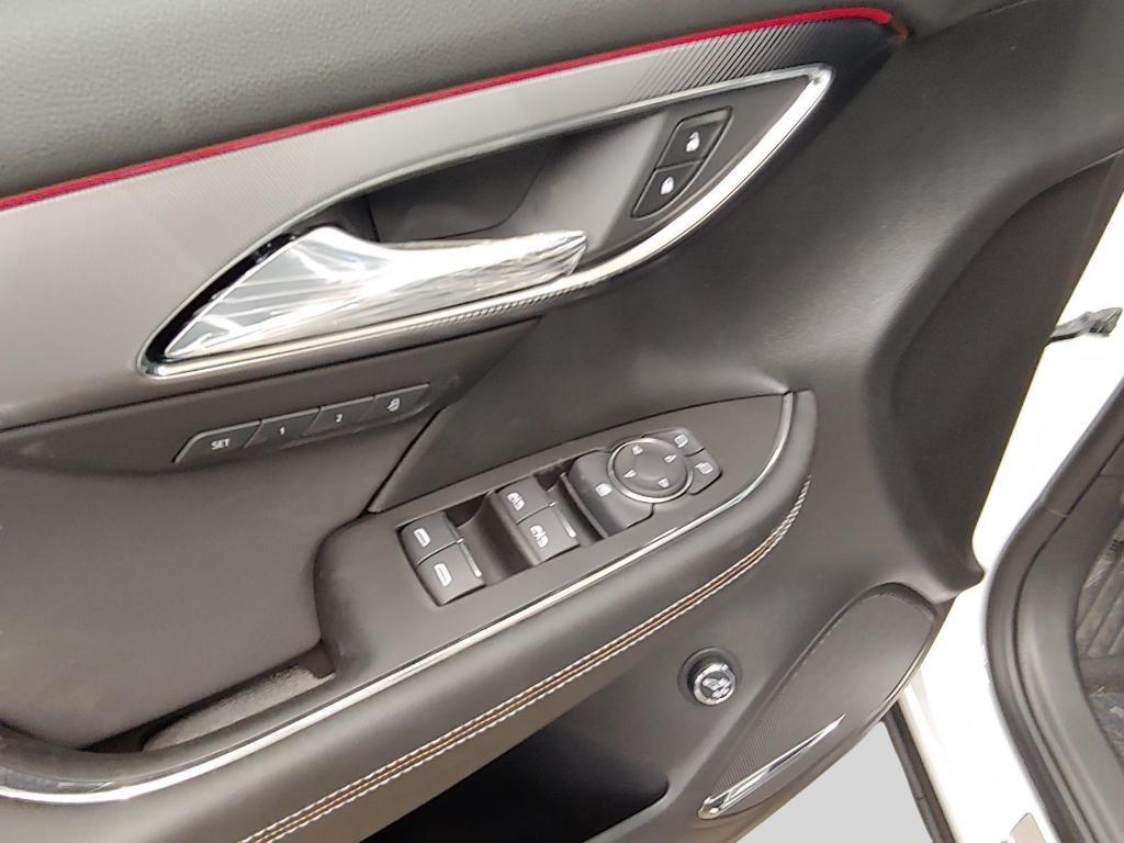 new 2025 Buick Envision car, priced at $38,003