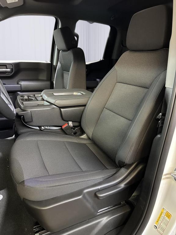new 2025 GMC Sierra 1500 car, priced at $46,065