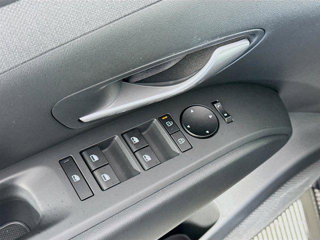 new 2025 Hyundai TUCSON Hybrid car, priced at $36,227
