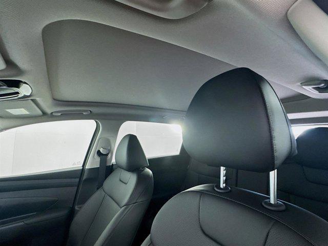 new 2025 Hyundai TUCSON Hybrid car, priced at $36,227