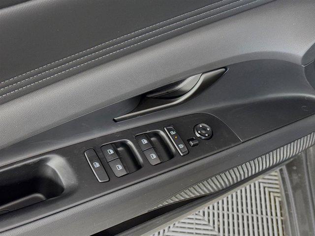 new 2025 Hyundai Elantra car, priced at $22,718