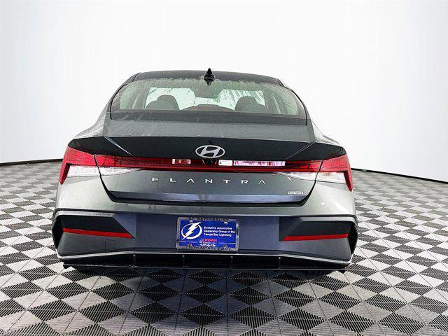 new 2025 Hyundai ELANTRA HEV car, priced at $25,747
