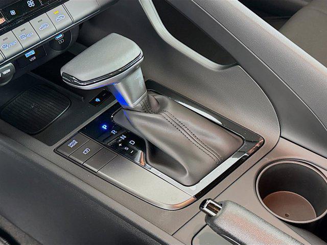 new 2025 Hyundai Elantra car, priced at $23,184
