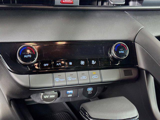 new 2025 Hyundai Elantra car, priced at $23,184