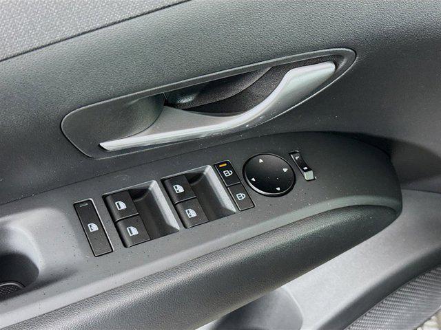 new 2025 Hyundai TUCSON Hybrid car, priced at $36,155