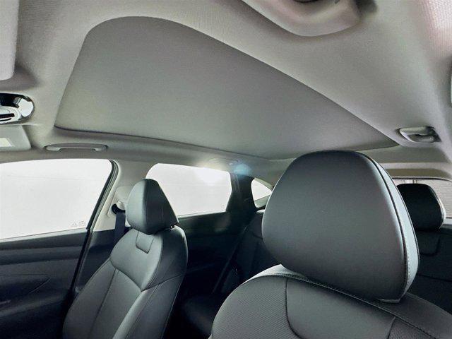 new 2025 Hyundai TUCSON Hybrid car, priced at $36,155