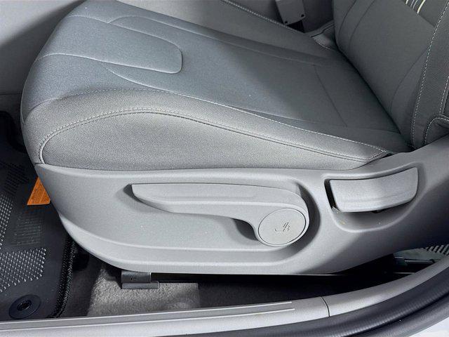 new 2025 Hyundai Elantra car, priced at $24,627