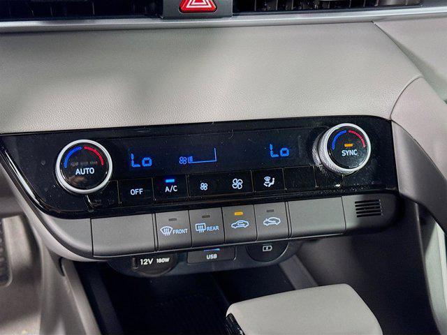 new 2025 Hyundai Elantra car, priced at $24,627