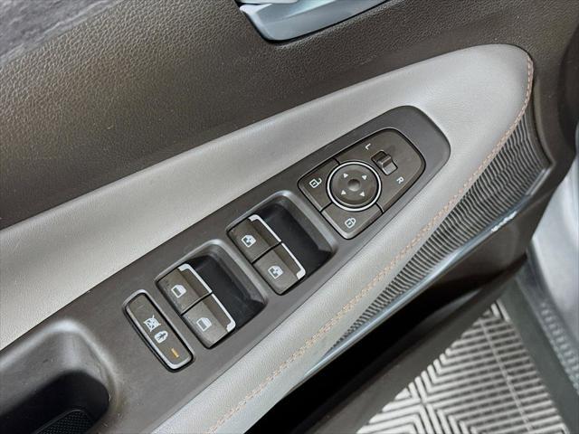 used 2020 Hyundai Santa Fe car, priced at $20,788