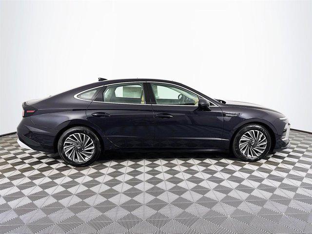 new 2025 Hyundai Sonata Hybrid car, priced at $39,485