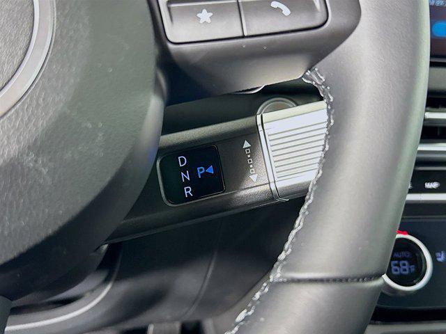 new 2025 Hyundai TUCSON Hybrid car, priced at $38,490