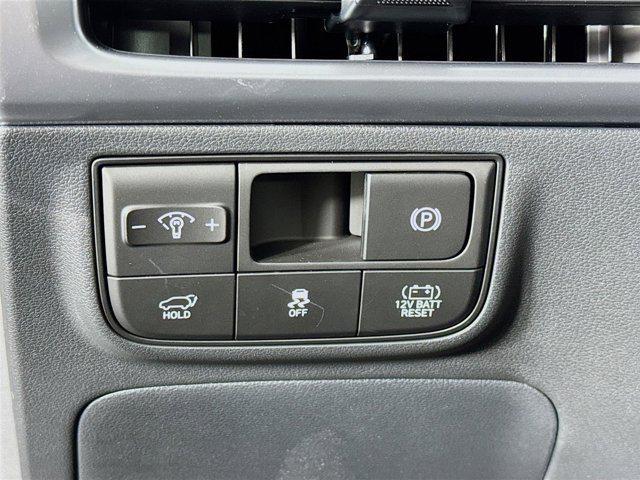 new 2025 Hyundai TUCSON Hybrid car, priced at $38,490