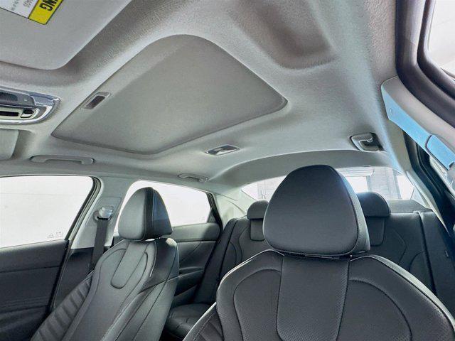 new 2025 Hyundai Elantra car, priced at $26,318