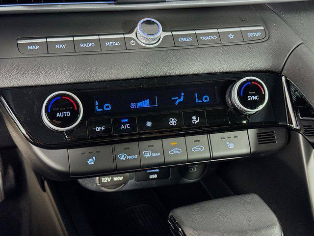 new 2025 Hyundai Elantra car, priced at $26,318