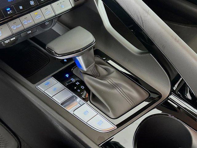 new 2025 Hyundai Elantra car, priced at $25,560