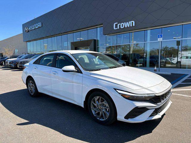 new 2024 Hyundai Elantra HEV car, priced at $28,082