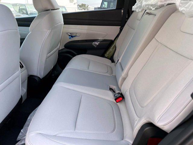 new 2025 Hyundai TUCSON Hybrid car, priced at $33,225