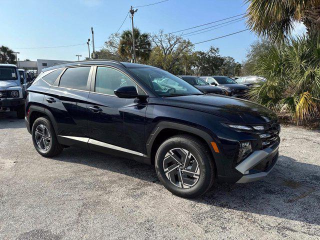 new 2025 Hyundai TUCSON Hybrid car, priced at $33,225