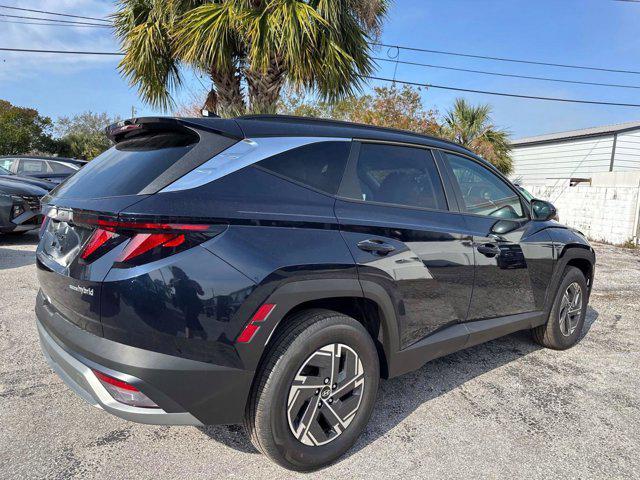 new 2025 Hyundai TUCSON Hybrid car, priced at $33,225