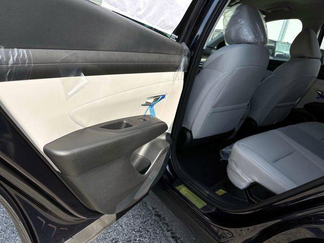 new 2025 Hyundai TUCSON Hybrid car, priced at $33,225
