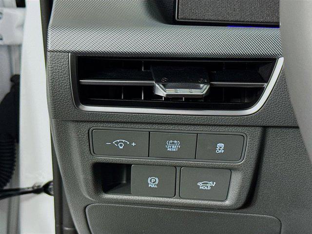 new 2025 Hyundai Sonata Hybrid car, priced at $39,985