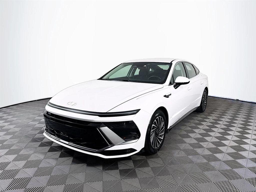 used 2024 Hyundai Sonata Hybrid car, priced at $25,287