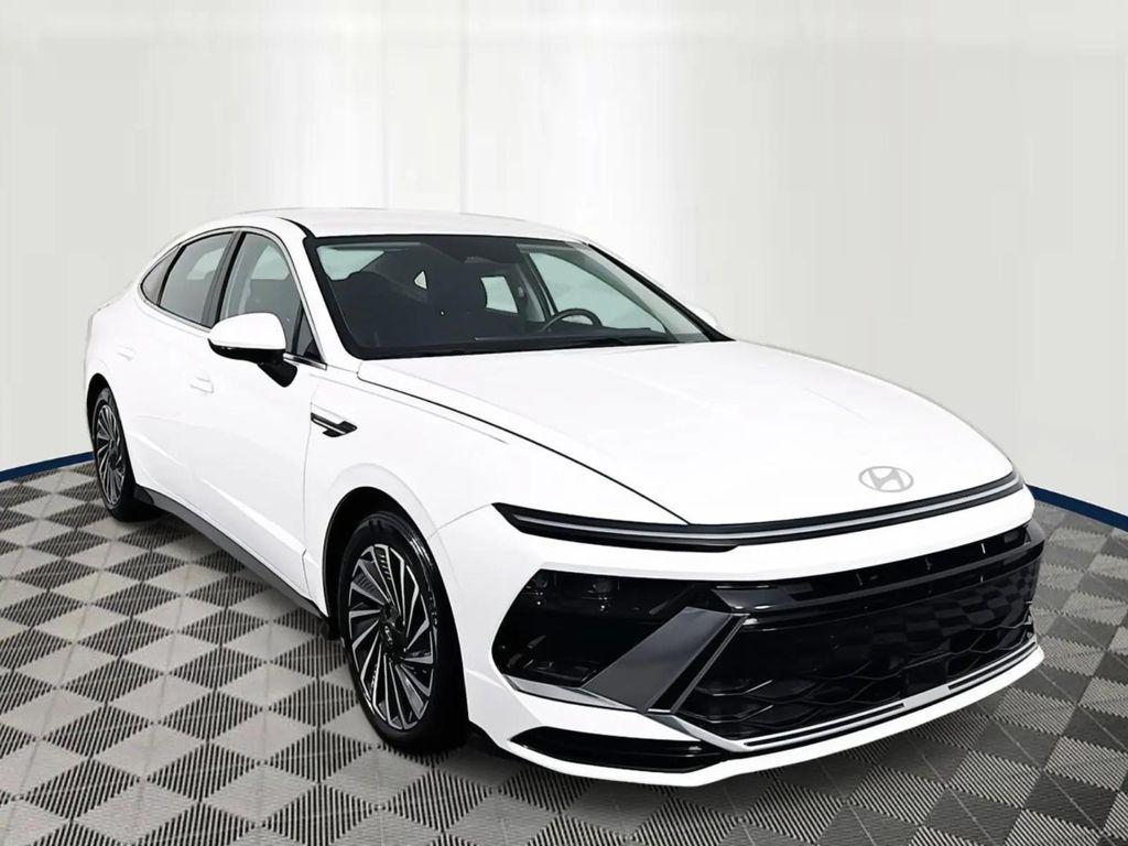 used 2024 Hyundai Sonata Hybrid car, priced at $25,287