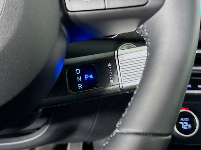 new 2025 Hyundai TUCSON Hybrid car, priced at $43,835