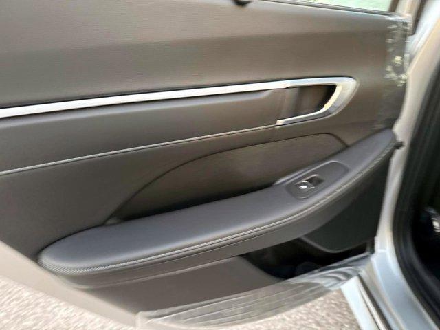 new 2025 Hyundai Sonata Hybrid car, priced at $36,007