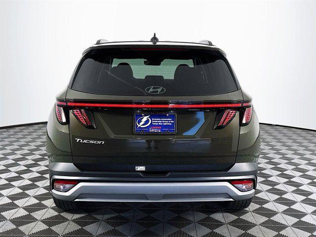 new 2025 Hyundai Tucson car, priced at $32,020