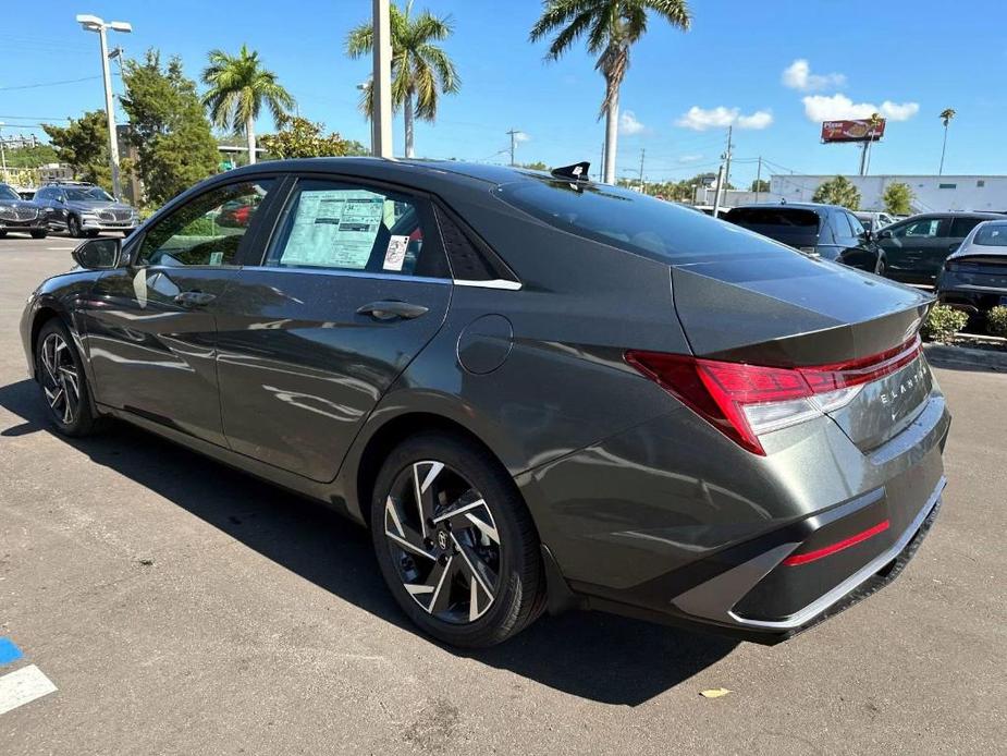 new 2024 Hyundai Elantra car, priced at $25,026