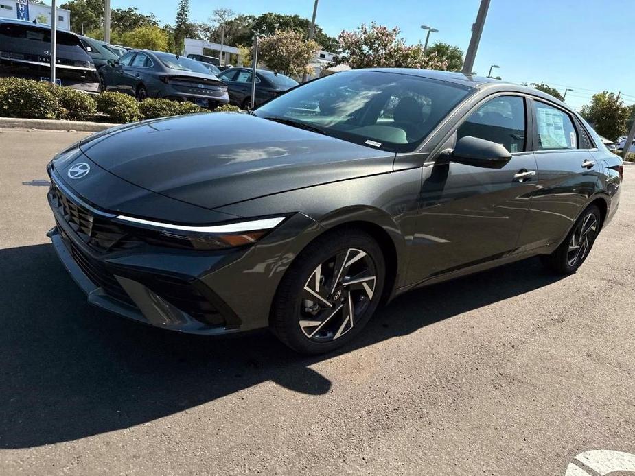 new 2024 Hyundai Elantra car, priced at $25,026