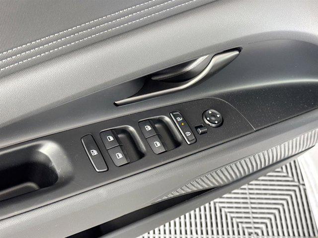 new 2025 Hyundai Elantra car, priced at $28,122