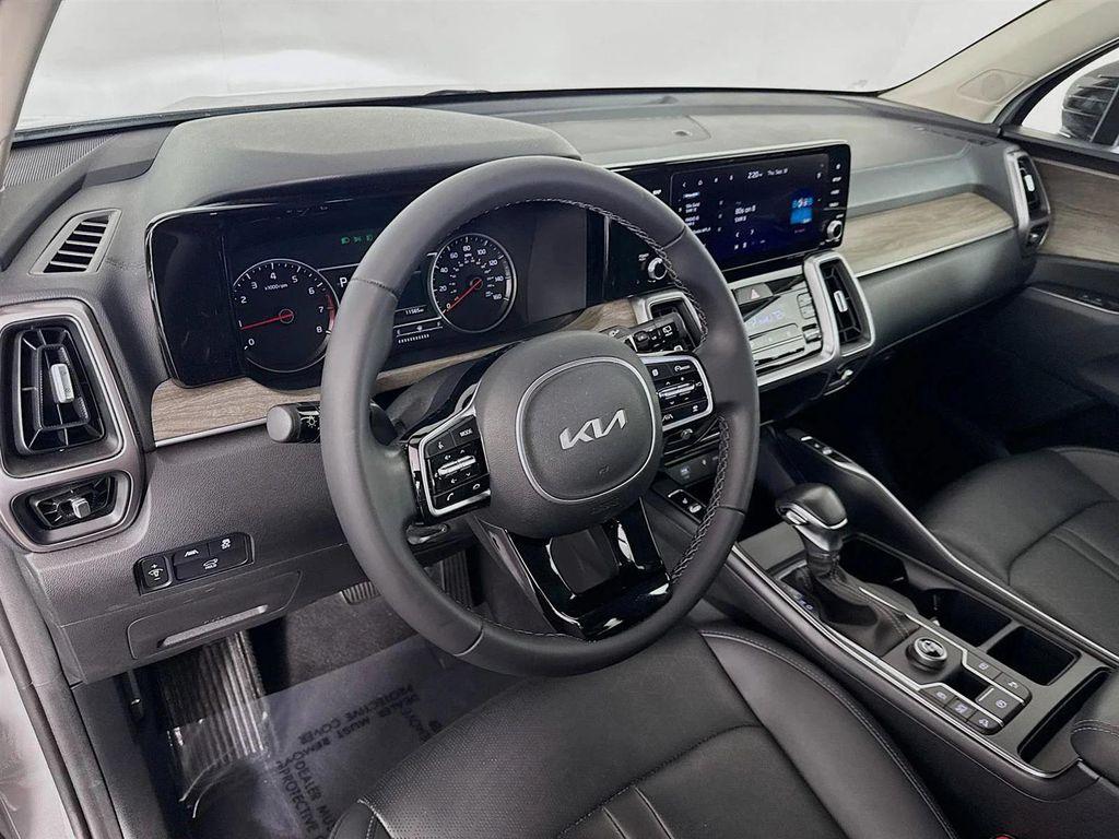 used 2023 Kia Sorento car, priced at $28,987