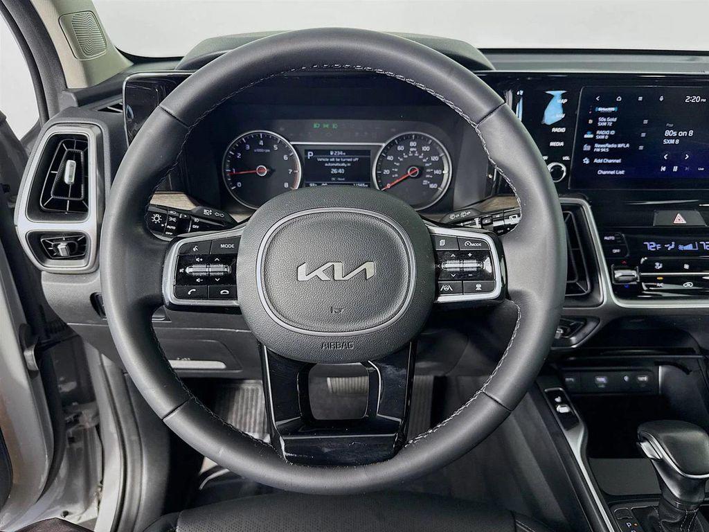 used 2023 Kia Sorento car, priced at $28,987