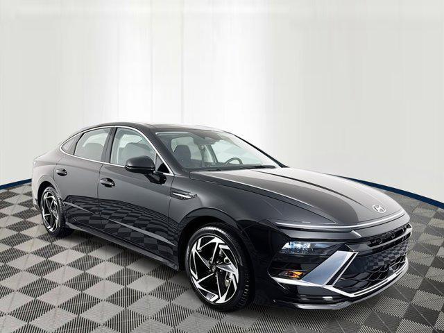new 2025 Hyundai Sonata car, priced at $32,900