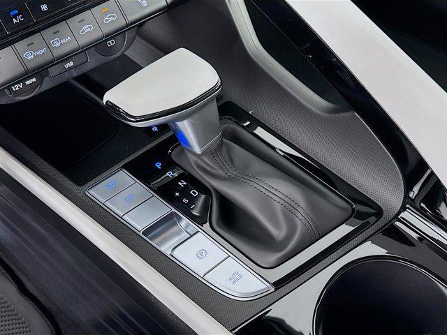 new 2025 Hyundai Elantra car, priced at $27,442