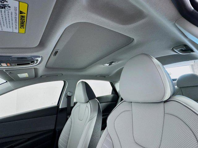 new 2025 Hyundai Elantra car, priced at $27,442
