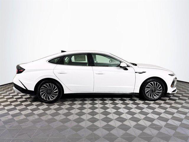 new 2025 Hyundai Sonata Hybrid car, priced at $31,495