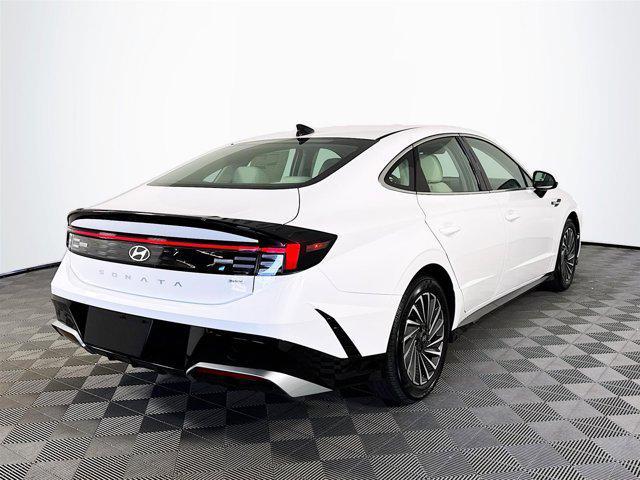 new 2025 Hyundai Sonata Hybrid car, priced at $31,495