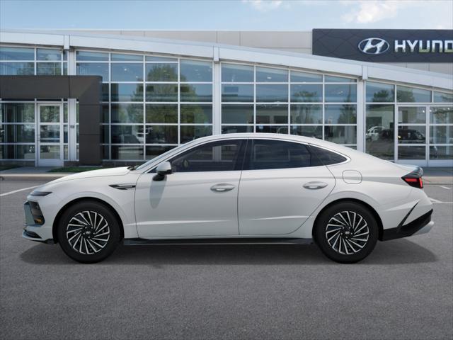 new 2025 Hyundai Sonata Hybrid car, priced at $32,395