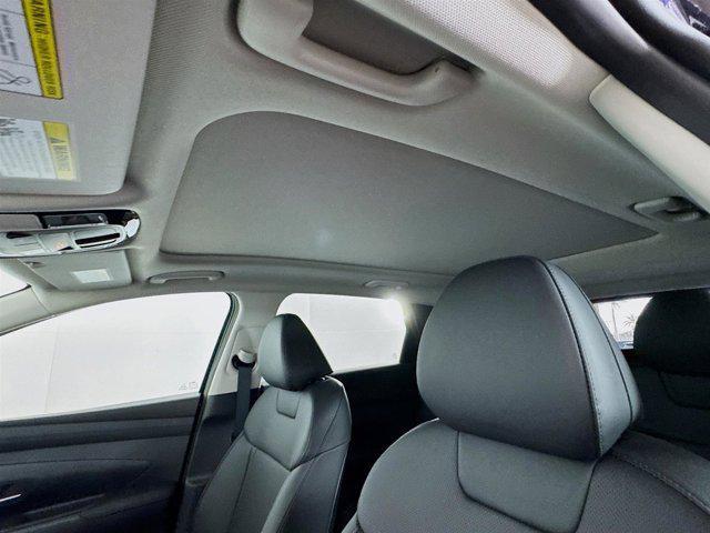new 2025 Hyundai TUCSON Hybrid car, priced at $35,431