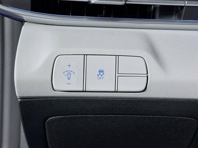 new 2025 Hyundai Elantra car, priced at $27,696