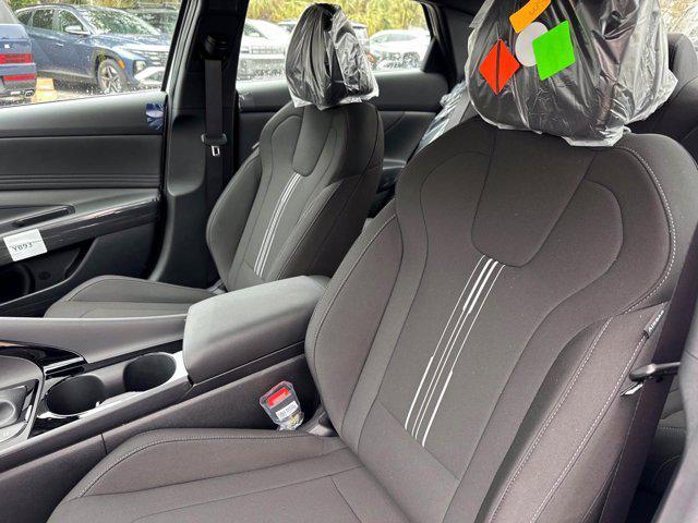 new 2025 Hyundai Elantra car, priced at $28,205