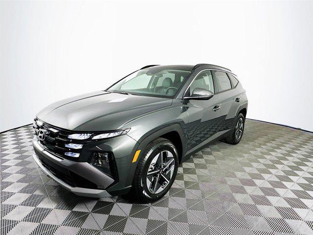 new 2025 Hyundai TUCSON Hybrid car, priced at $37,462