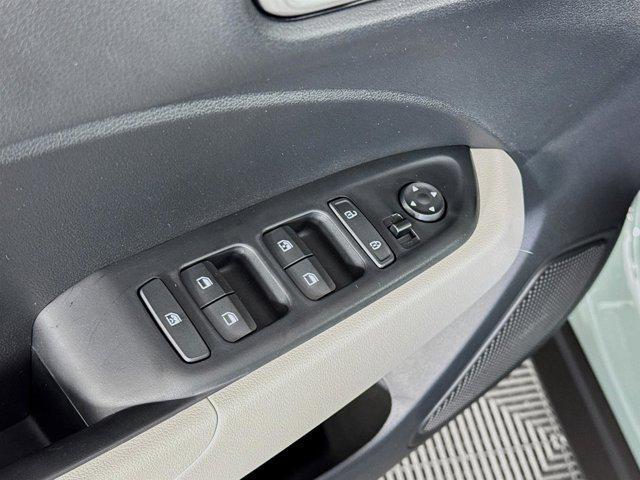 new 2025 Hyundai Venue car, priced at $22,514
