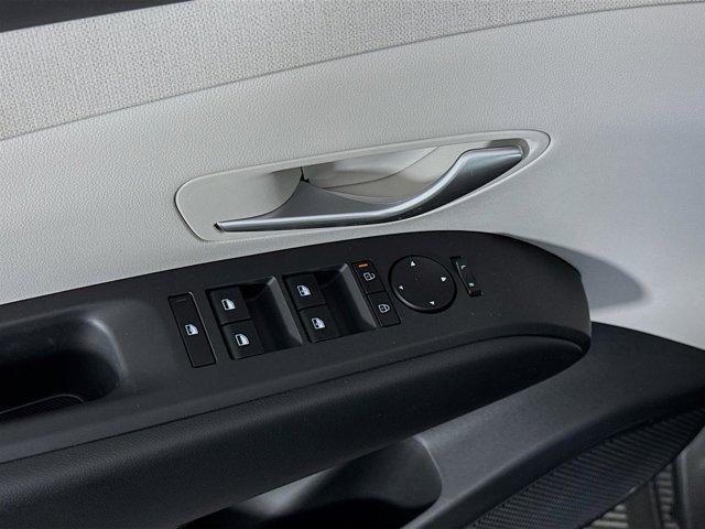 new 2025 Hyundai TUCSON Hybrid car, priced at $35,477