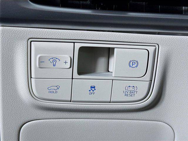 new 2025 Hyundai TUCSON Hybrid car, priced at $35,477
