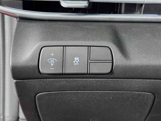 new 2025 Hyundai Elantra car, priced at $27,146
