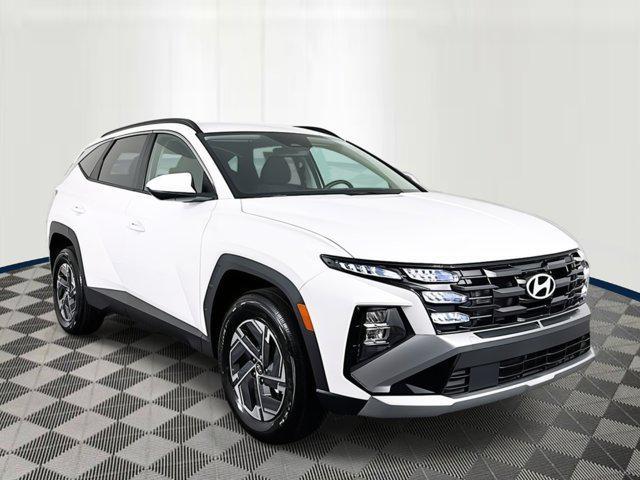 new 2025 Hyundai TUCSON Hybrid car, priced at $35,975